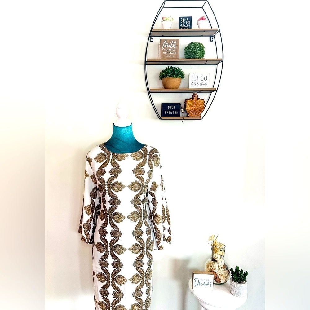 Chic & Elegant H&M Size 12 Dress -Perfect for Effortless Style & Sophistication!